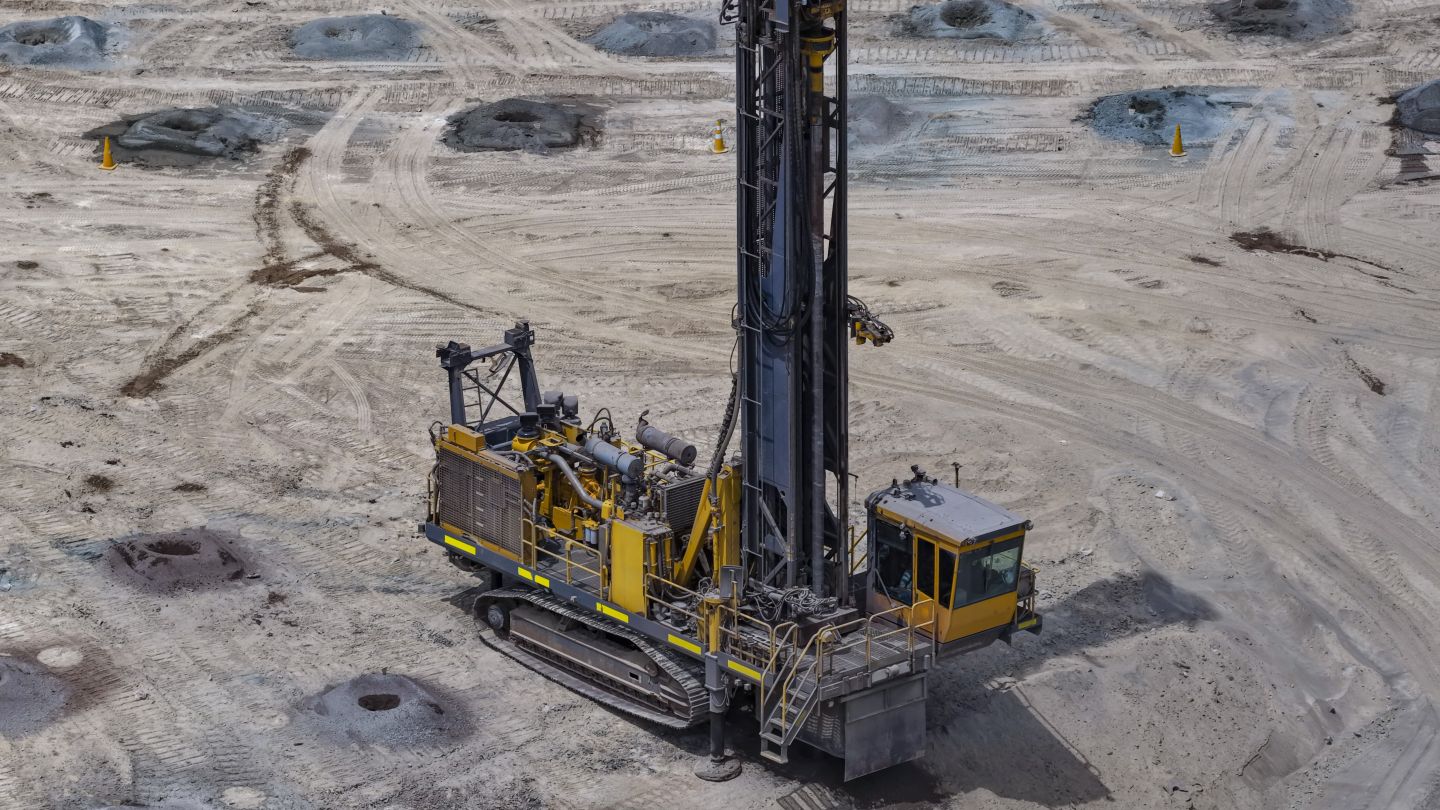 Gladiator adds fifth rig to expand Whitehorse copper exploration